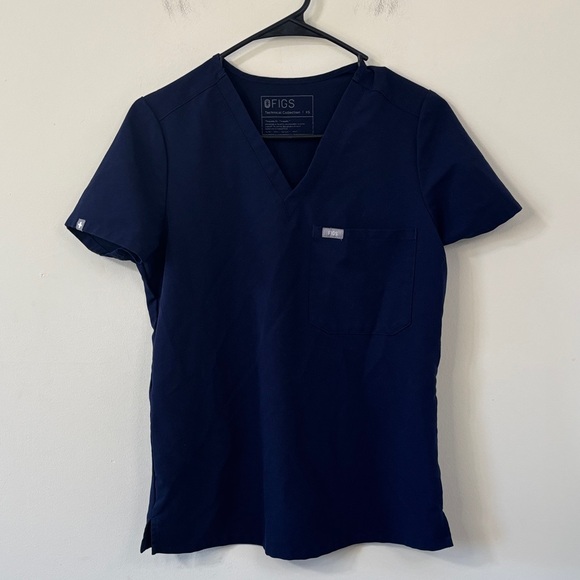 FIGS Catarina One-Pocket Scrub Top Navy Size XS - Picture 2 of 9